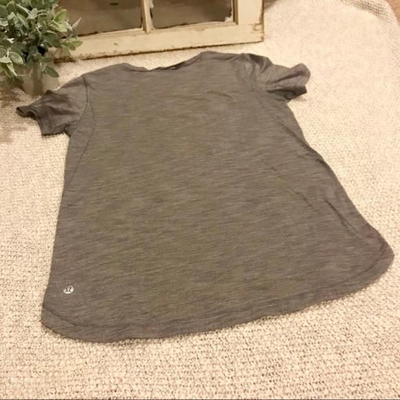 🍋 Lululemon What The Sport Tee - Picture 2 of 5